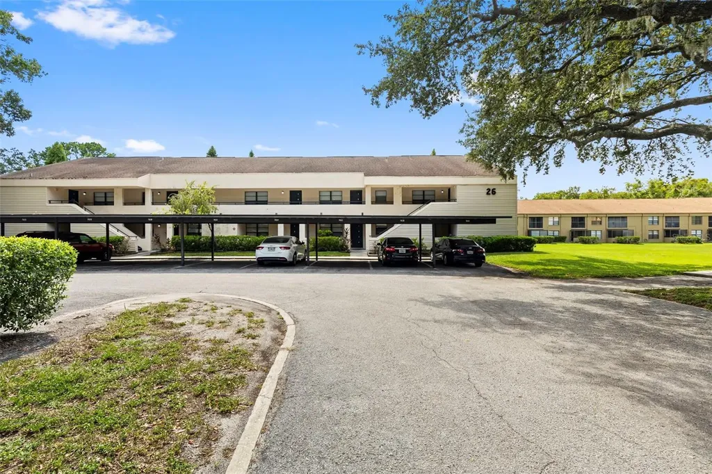 7832 Niagara Avenue Tampa FL 33617