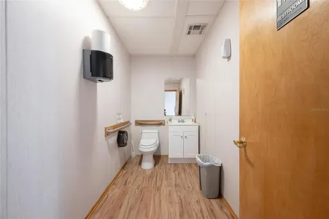 1813 N Dean Road Orlando FL 32817