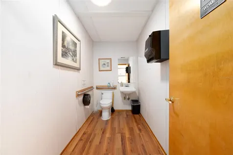 1813 N Dean Road Orlando FL 32817