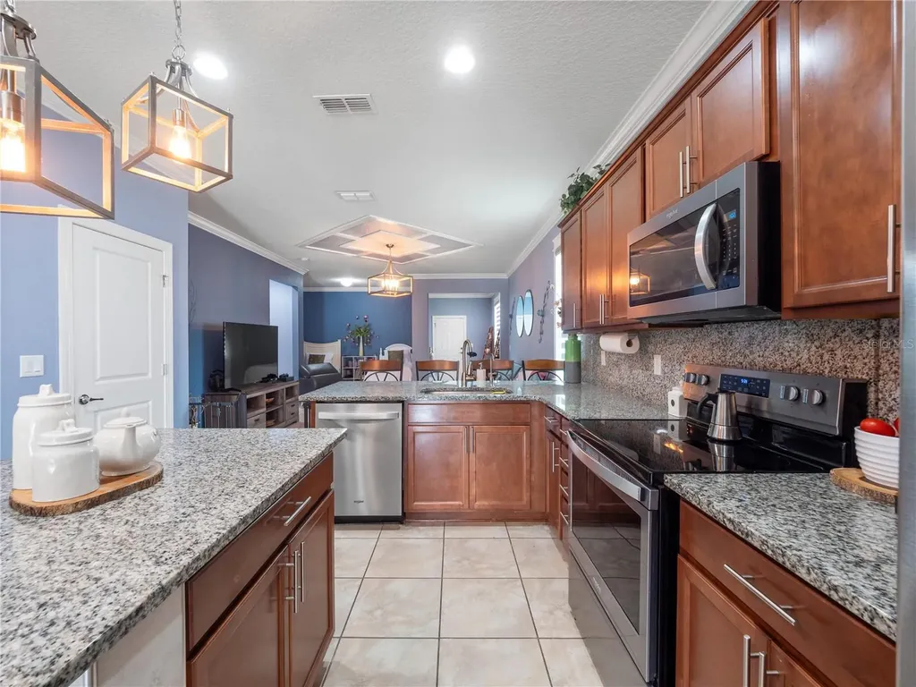 3570 Southern Cross Loop Kissimmee FL 34744