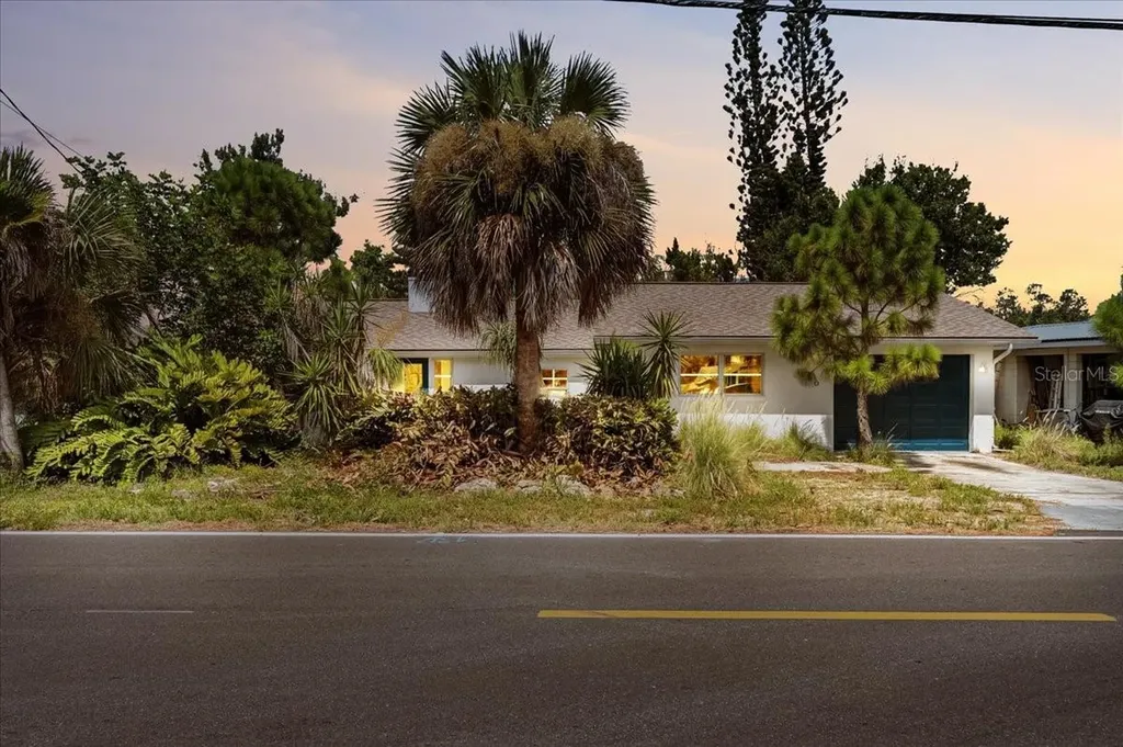 1290 Oxford Drive Englewood FL 34223