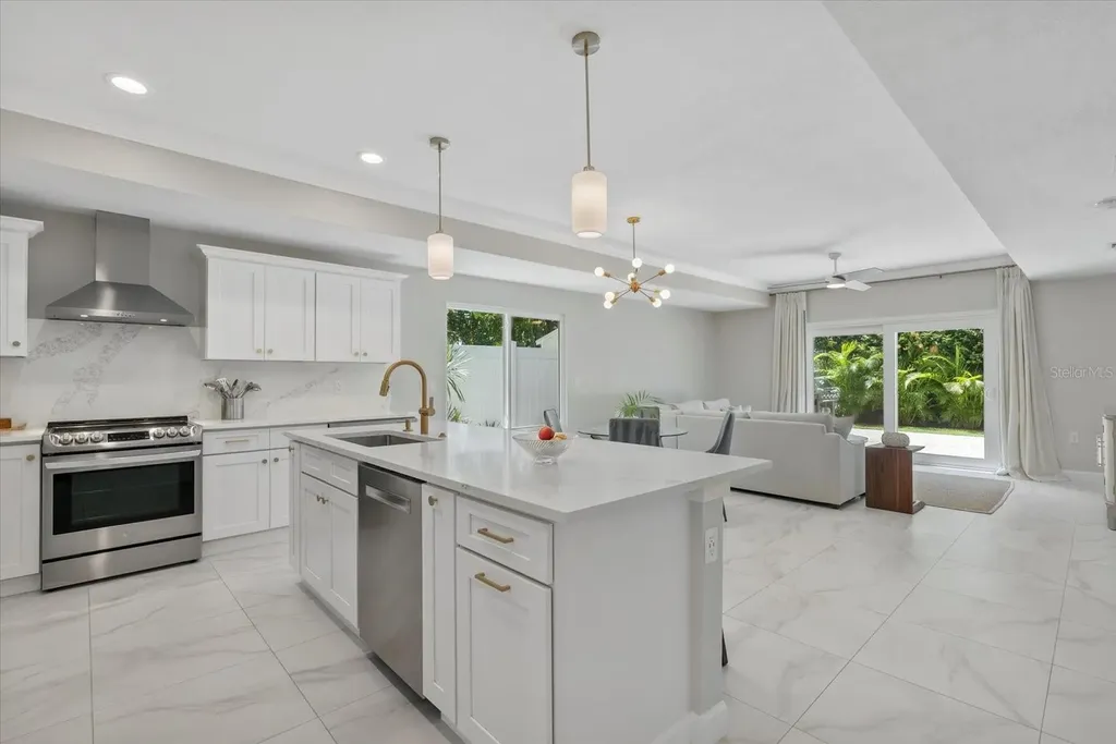 1600 Kenilworth Street Sarasota FL 34231
