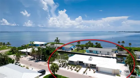 784 Saint Judes Dr N Longboat Key FL 34228