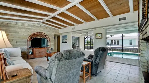 784 Saint Judes Dr N Longboat Key FL 34228