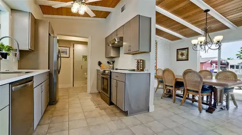 784 Saint Judes Dr N Longboat Key FL 34228