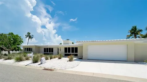 784 Saint Judes Dr N Longboat Key FL 34228