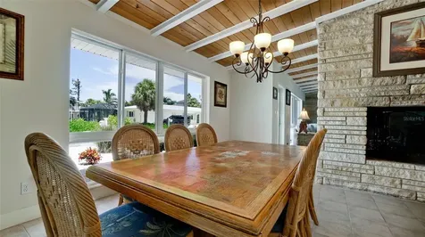 784 Saint Judes Dr N Longboat Key FL 34228