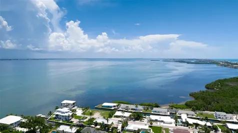 784 Saint Judes Dr N Longboat Key FL 34228
