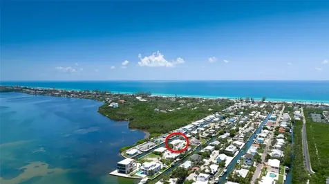 784 Saint Judes Dr N Longboat Key FL 34228