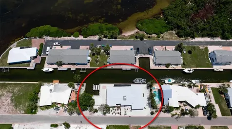 784 Saint Judes Dr N Longboat Key FL 34228