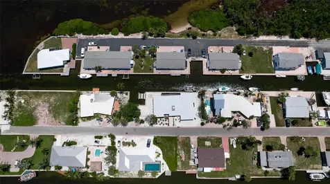 784 Saint Judes Dr N Longboat Key FL 34228