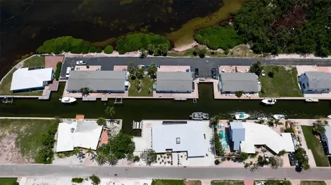 784 Saint Judes Dr N Longboat Key FL 34228