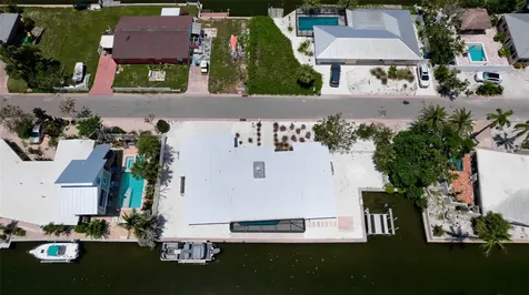 784 Saint Judes Dr N Longboat Key FL 34228