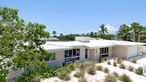 784 Saint Judes Dr N Longboat Key FL 34228
