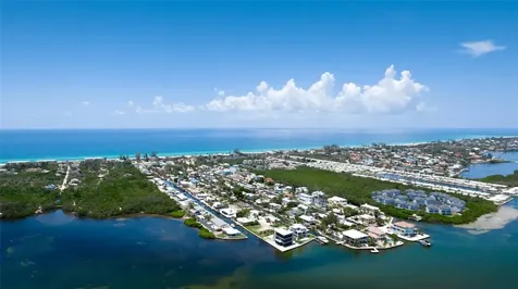 784 Saint Judes Dr N Longboat Key FL 34228