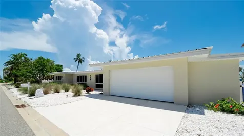 784 Saint Judes Dr N Longboat Key FL 34228
