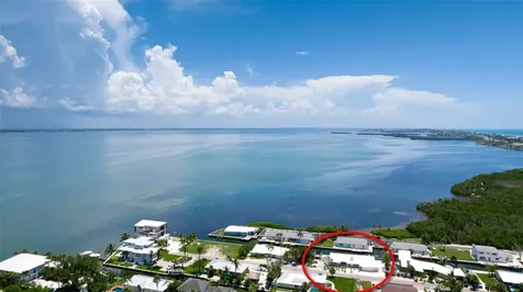 784 Saint Judes Dr N Longboat Key FL 34228
