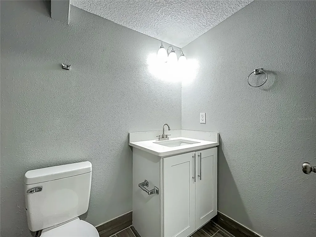 1414 Beaver Place Orlando FL 32806