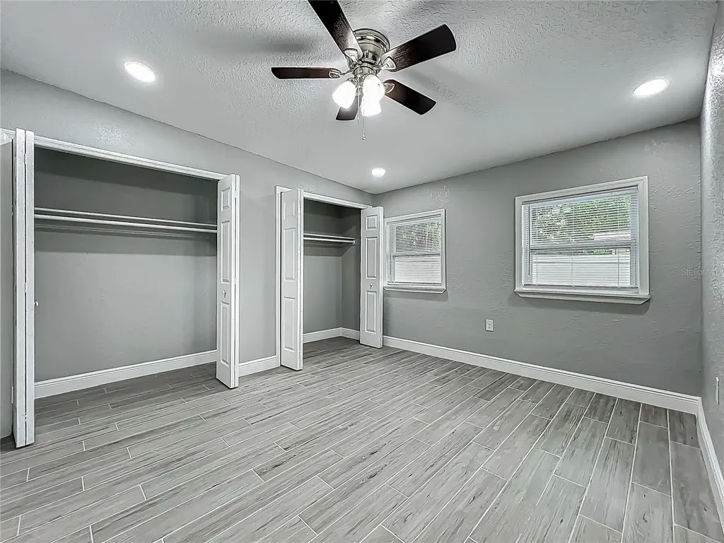 1414 Beaver Place Orlando FL 32806