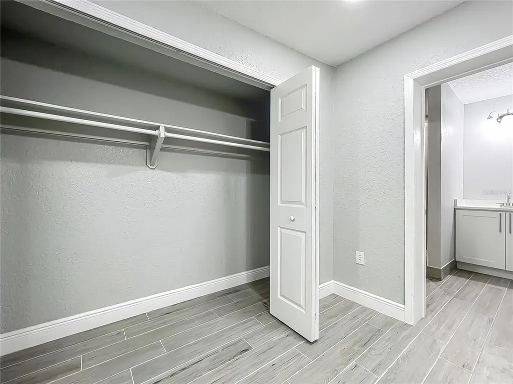 1414 Beaver Place Orlando FL 32806
