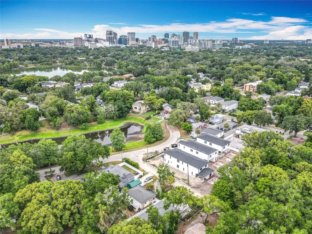 1414 Beaver Place Orlando FL 32806