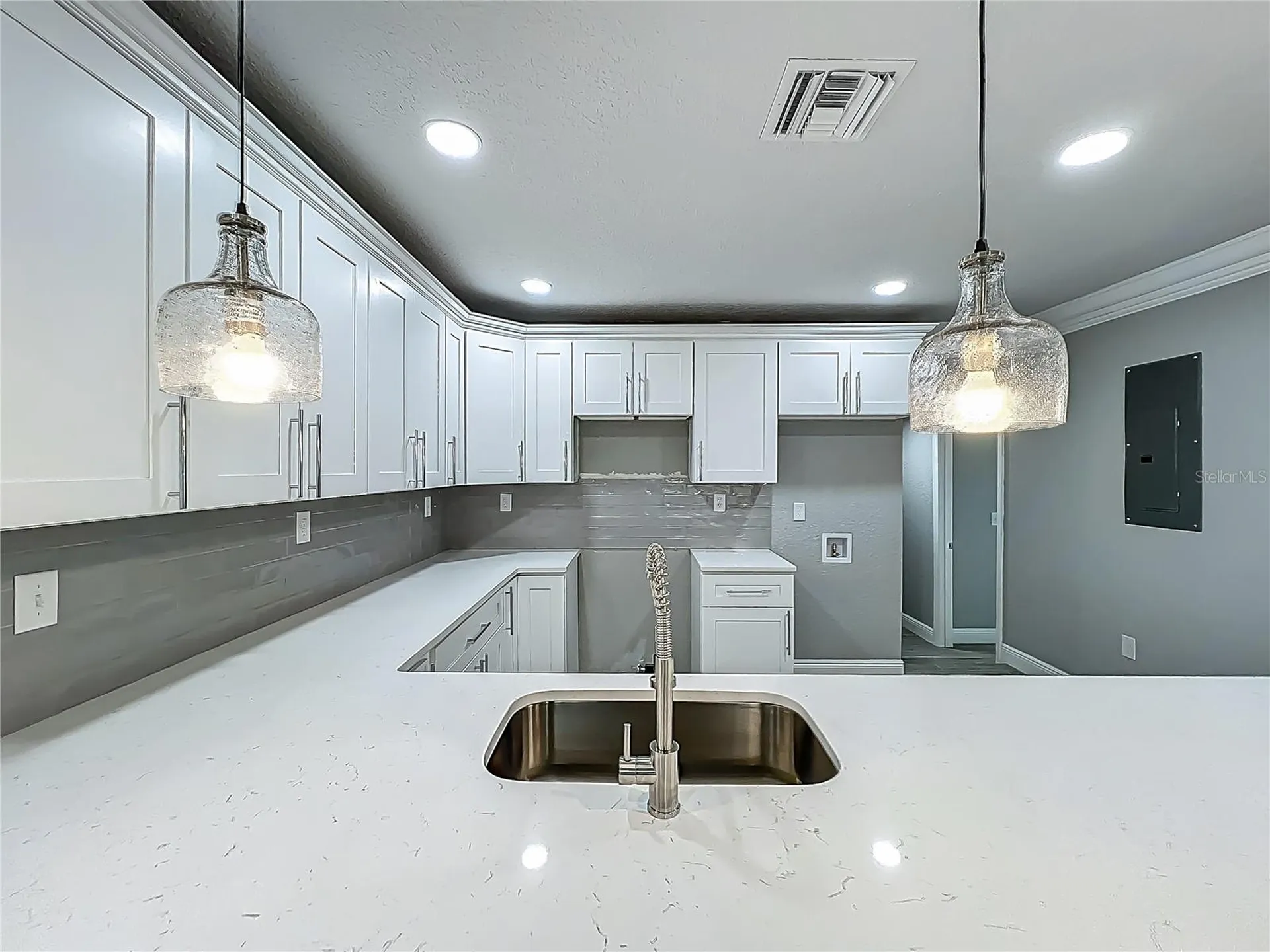 1414 Beaver Place Orlando FL 32806