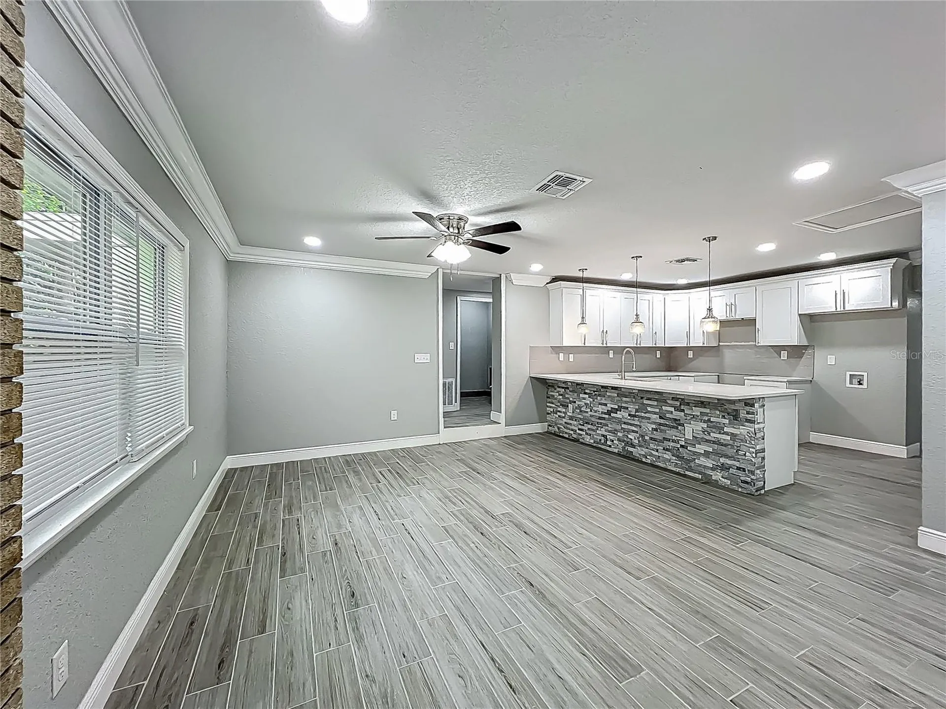 1414 Beaver Place Orlando FL 32806