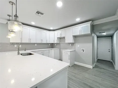1414 Beaver Place Orlando FL 32806