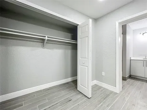 1414 Beaver Place Orlando FL 32806