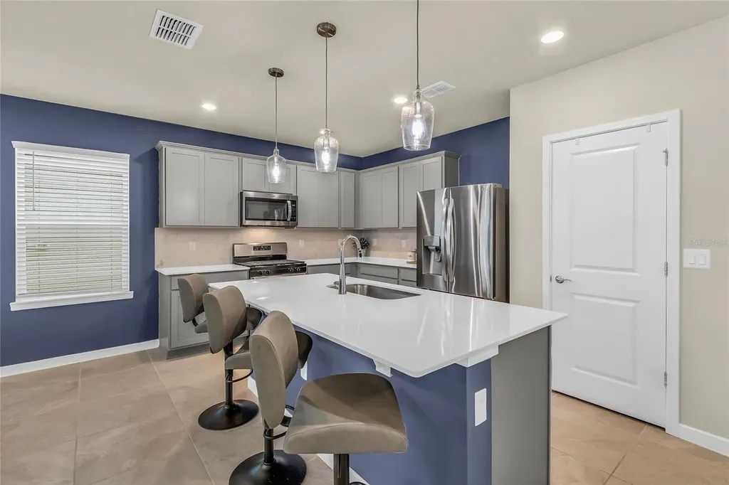 4087 Roaming Brook Drive Apopka FL 32712