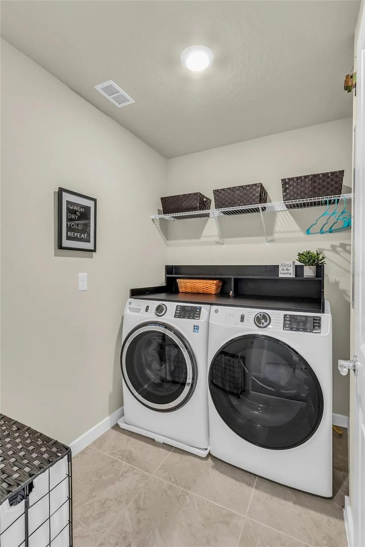 4087 Roaming Brook Drive Apopka FL 32712