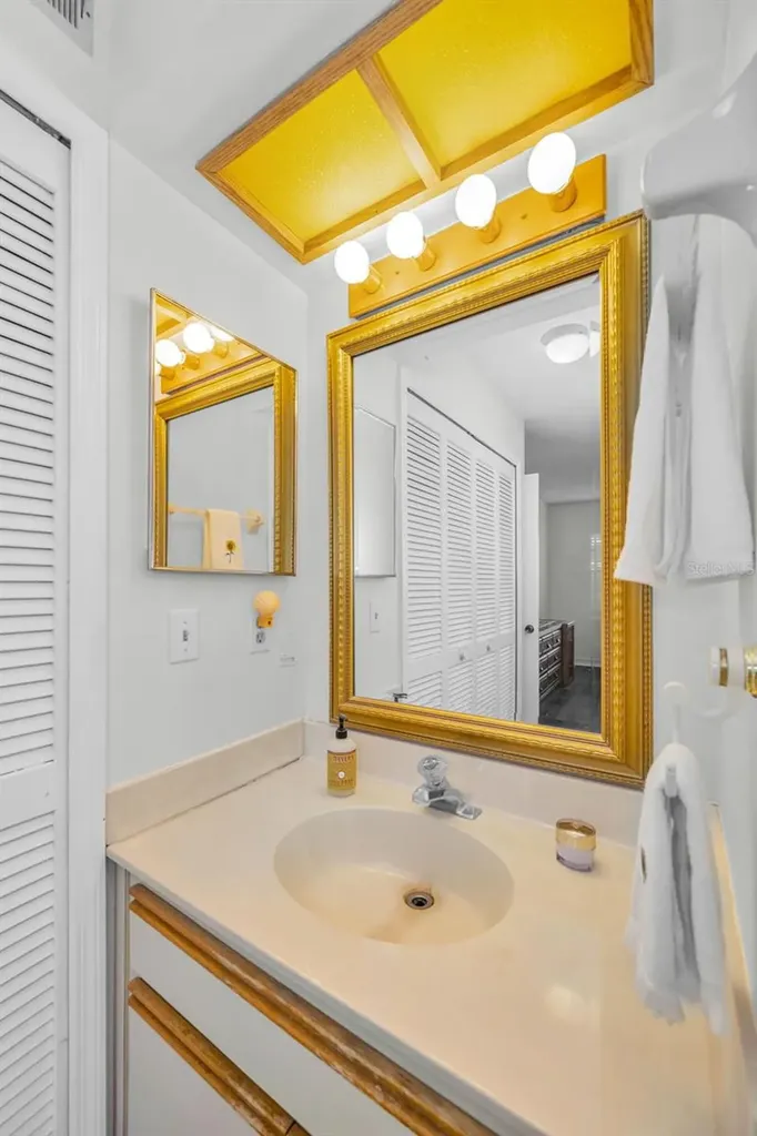 2119 Elm Street Dunedin FL 34698