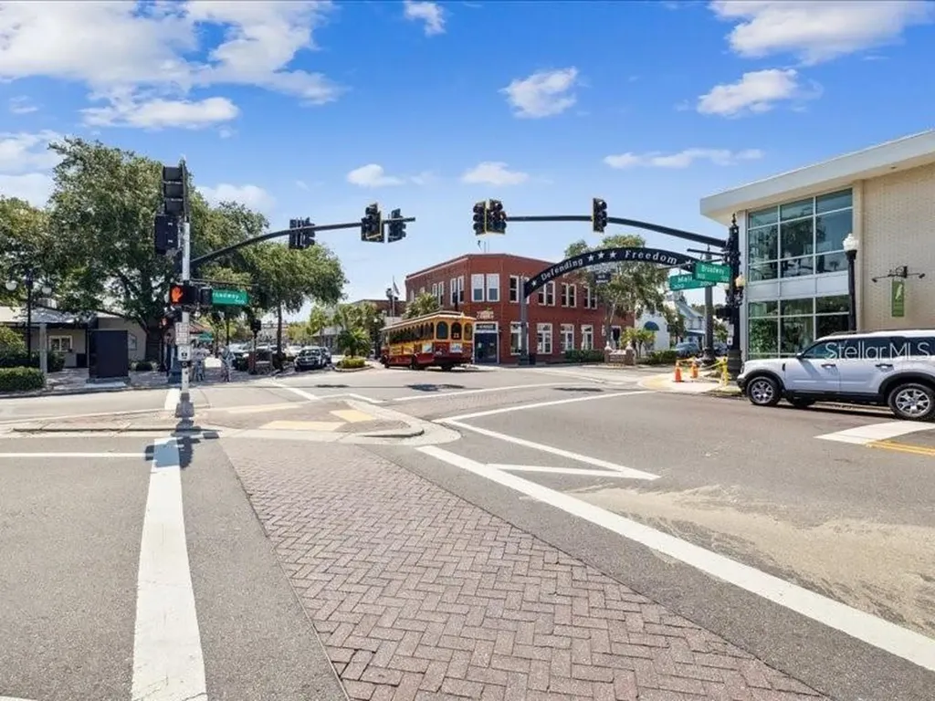 2119 Elm Street Dunedin FL 34698