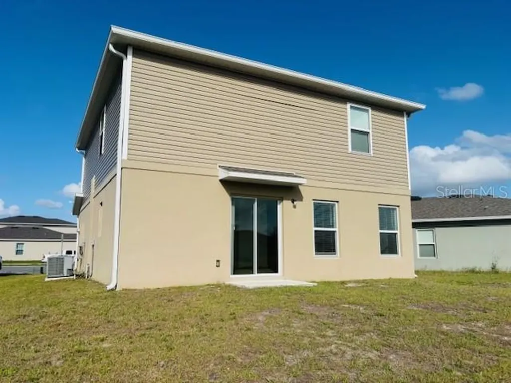 1623 Indiana Loop Sumterville FL 33585
