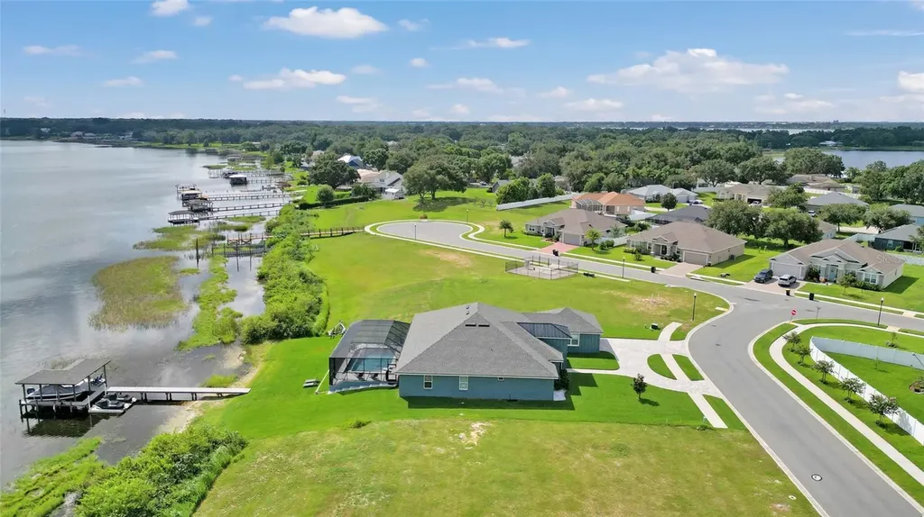 1153 Enclave Court Auburndale FL 33823