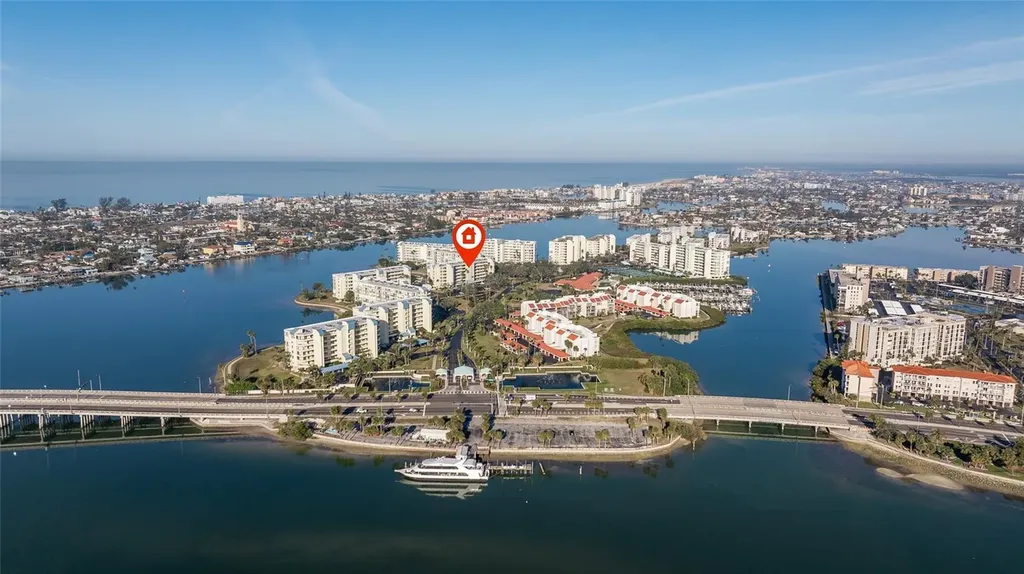 7902 Sailboat Key Boulevard S South Pasadena FL 33707