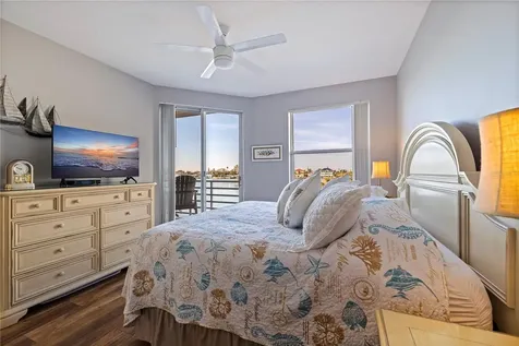 7902 Sailboat Key Boulevard S South Pasadena FL 33707