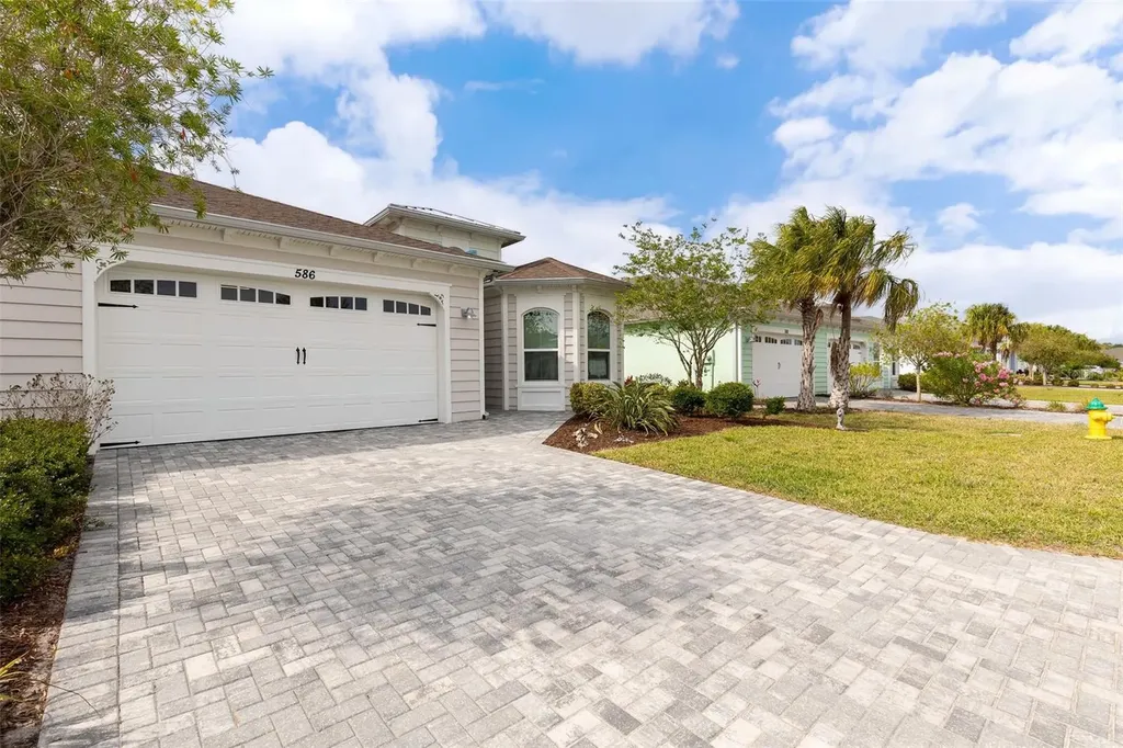 586 Lost Shaker Way Daytona Beach FL 32124