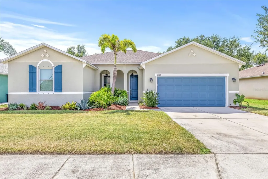 6428 1st Street E Bradenton FL 34203