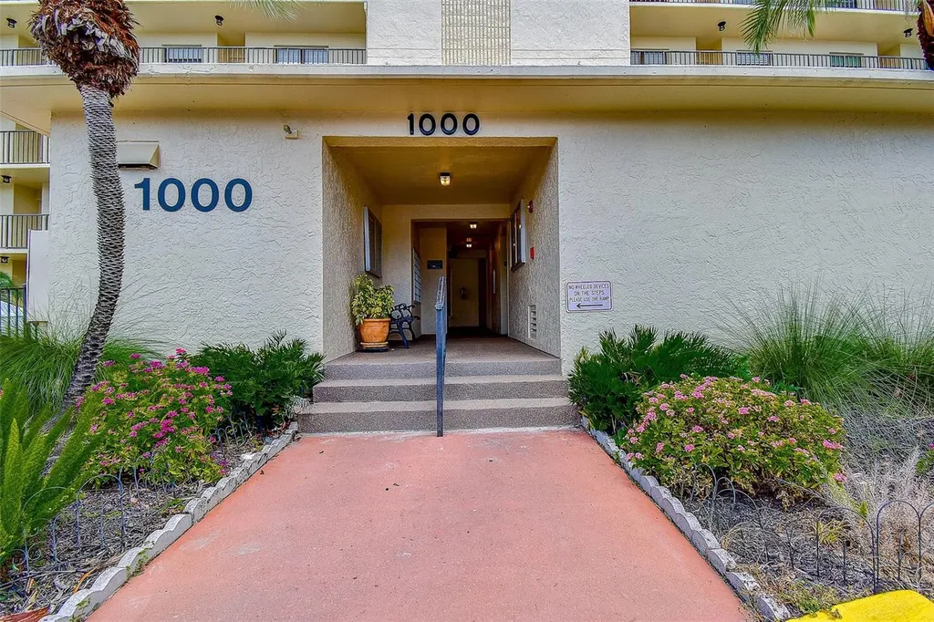 1000 Cove Cay Drive Clearwater FL 33760
