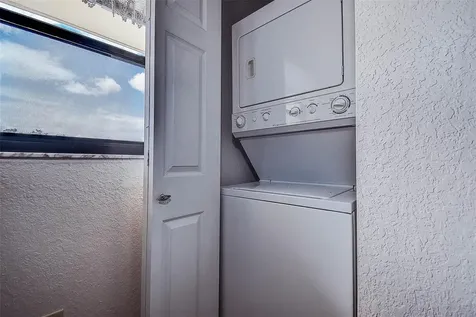 1000 Cove Cay Drive Clearwater FL 33760