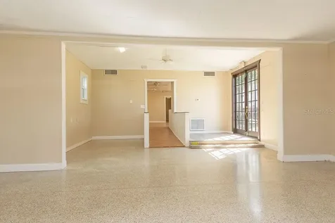 209 S Florida Avenue Deland FL 32720