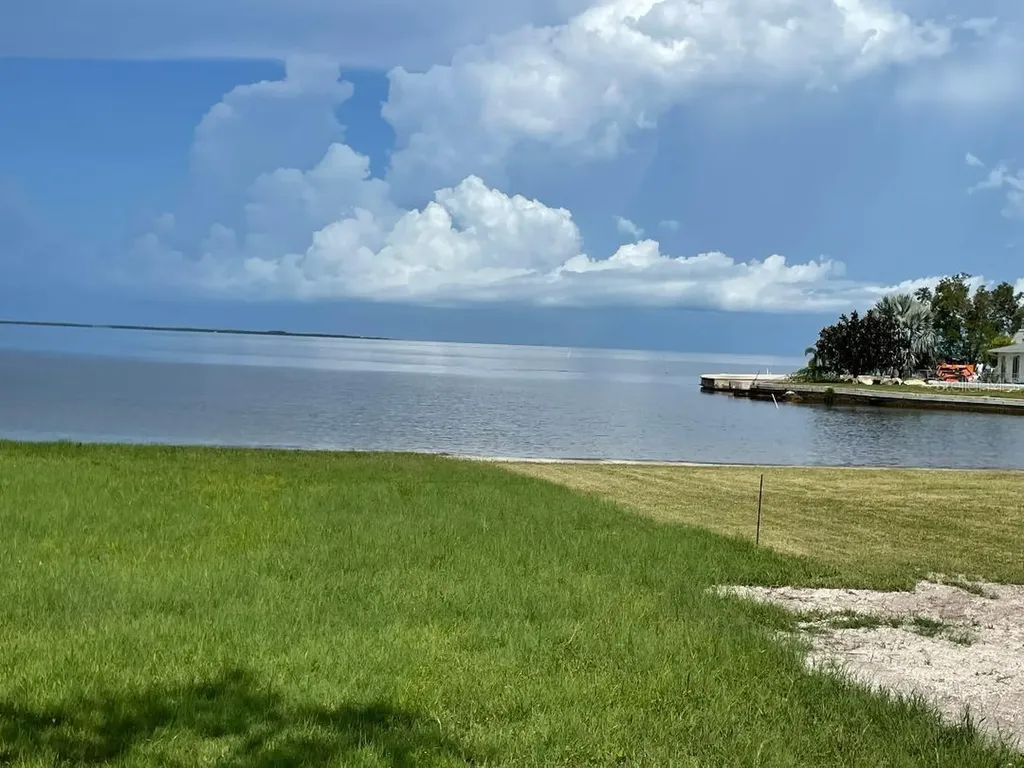 0 Bluff Holiday FL 34691