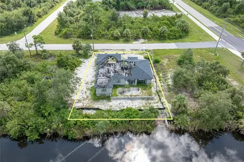 10303 Redondo Street Port Charlotte FL 33981