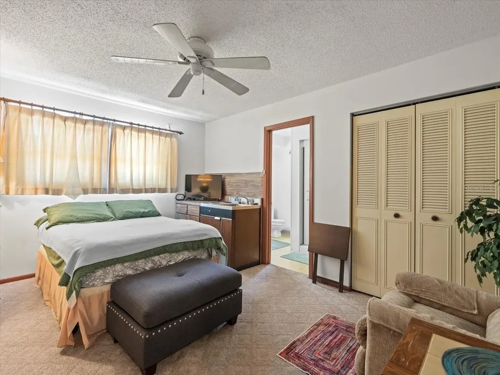 18218 Sunset Boulevard St Petersburg FL 33708