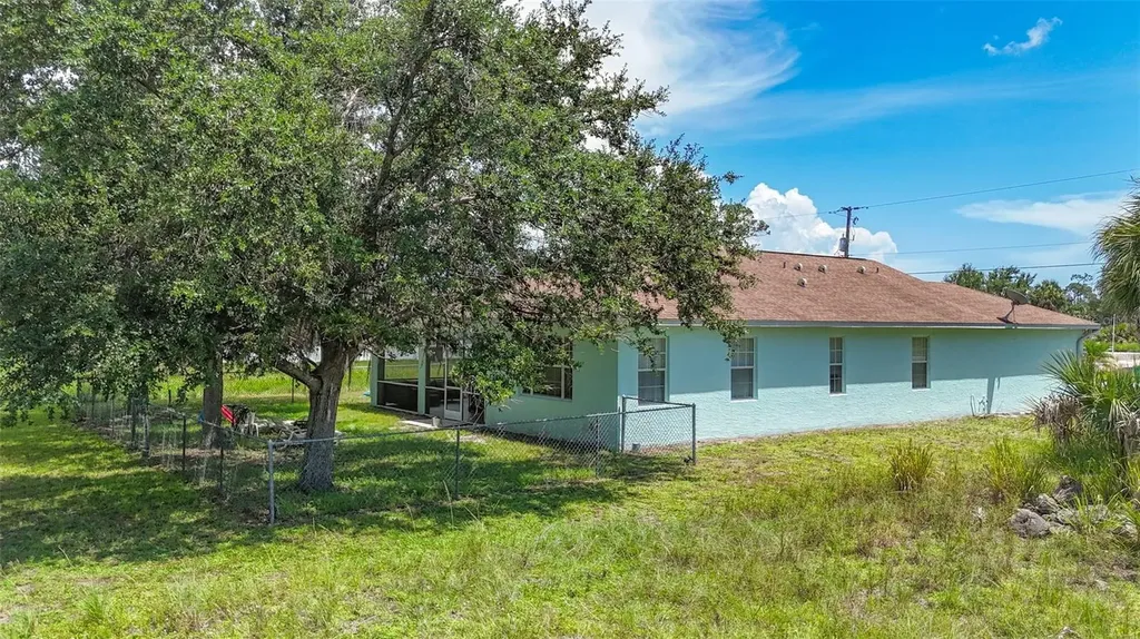 394 Sunset Road N Rotonda West FL 33947