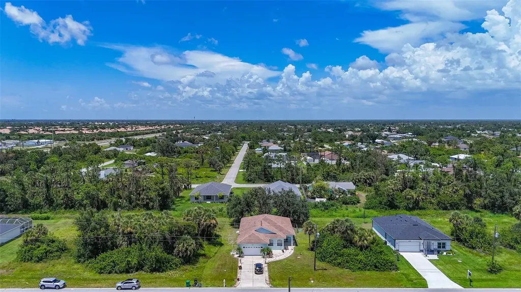 394 Sunset Road N Rotonda West FL 33947