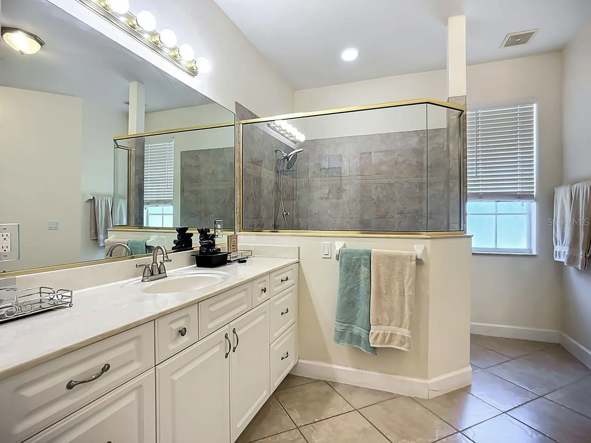 394 Sunset Road N Rotonda West FL 33947