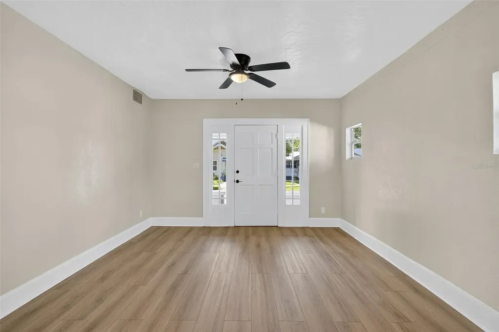 1240 James Avenue S St Petersburg FL 33705