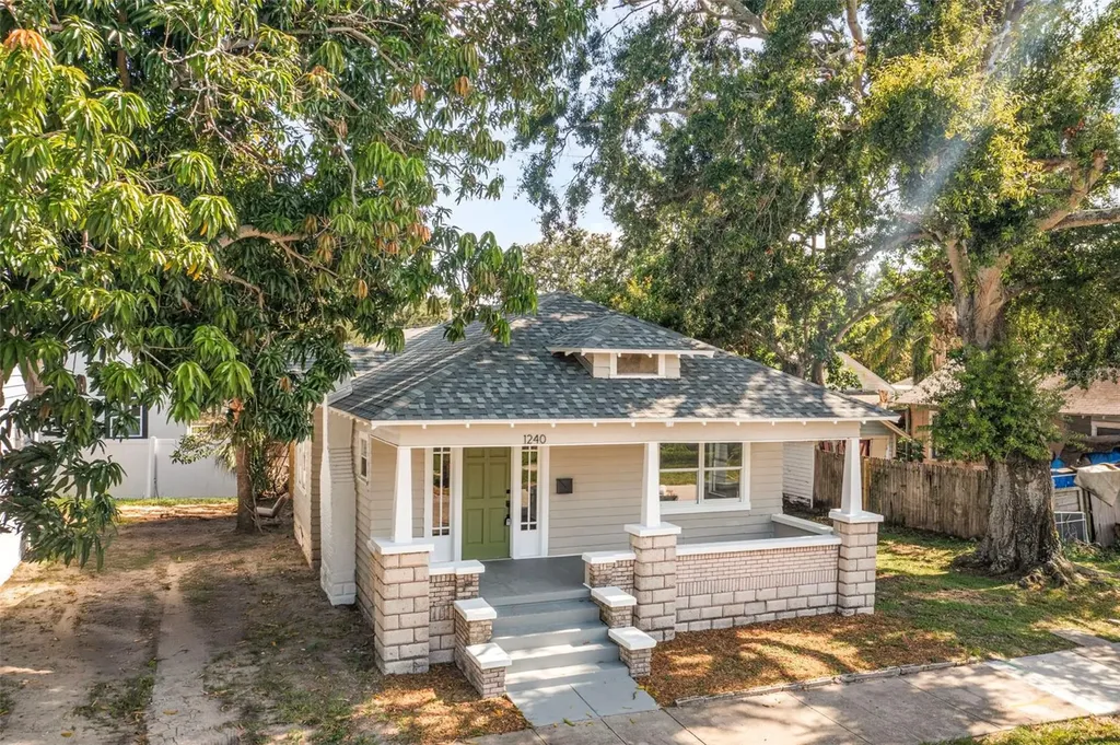 1240 James Avenue S St Petersburg FL 33705